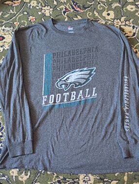 Philadelphia Eagles Long-Sleeve Tee